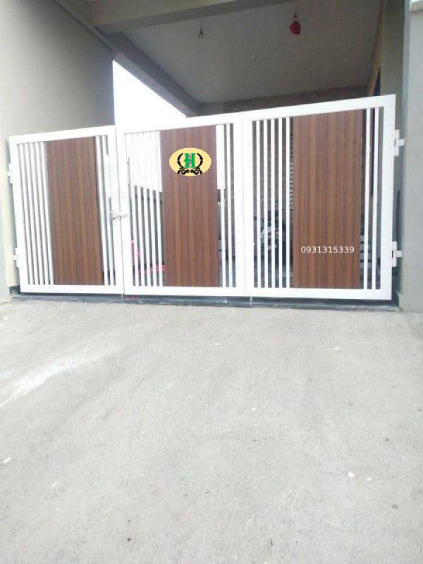 Lắp Đặt Cửa Sắt gi&aacute; rẻ Tại Thủ Đức Tphcm