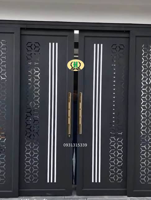 THI C&Ocirc;NG CỬA SẮT GI&Aacute; RẺ TẠI QUẬN G&Ograve; VẤP TP HCM